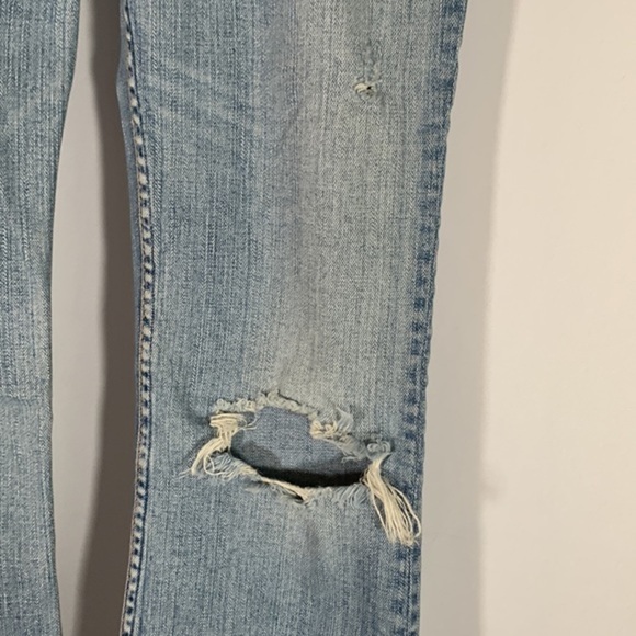 Silver Jeans Co. Light Blue Toni Distressed Jeans - Picture 5 of 13